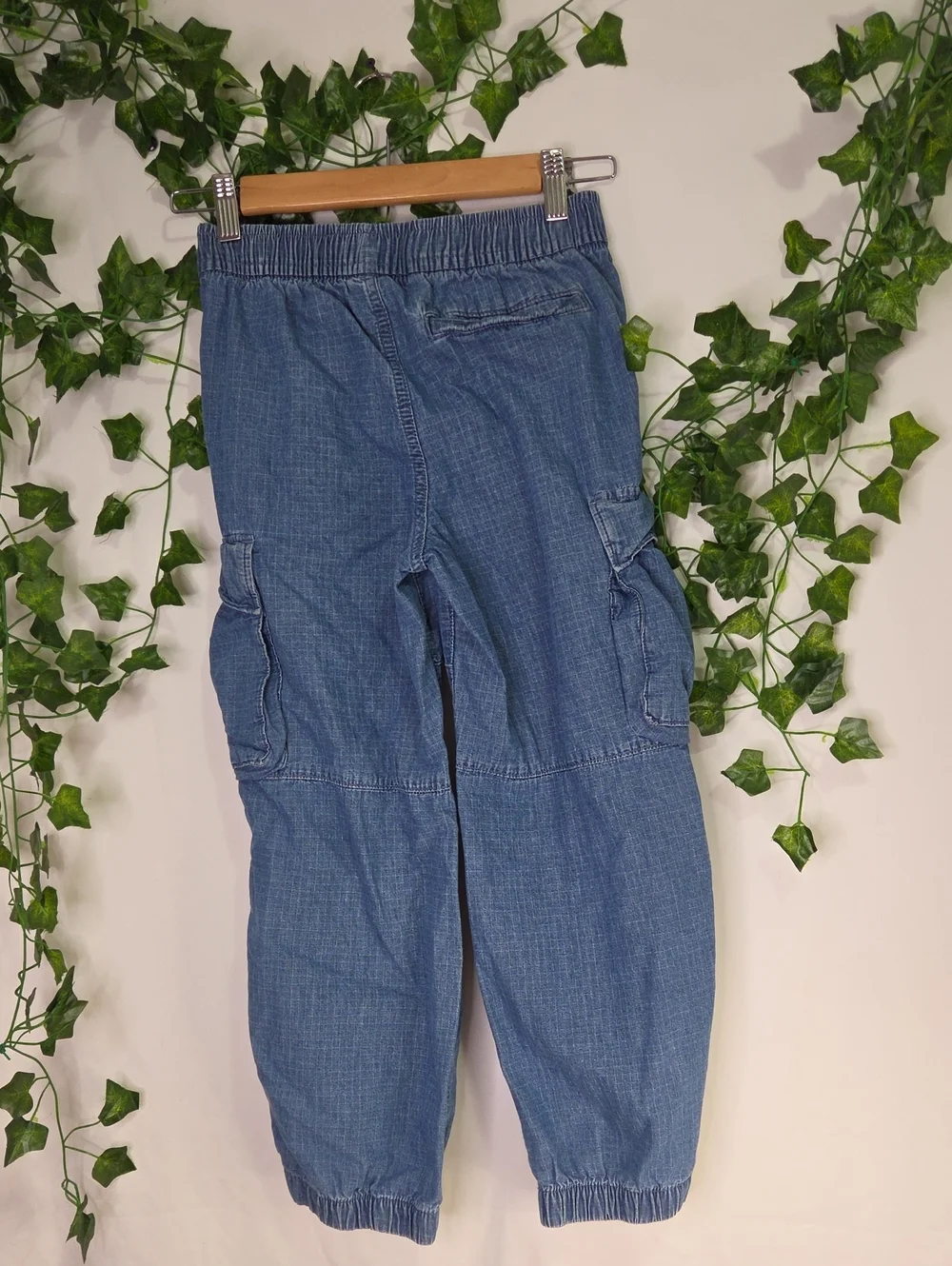 GAP Kids denim-look elastic waist pants in light blue. Size 8. Like New